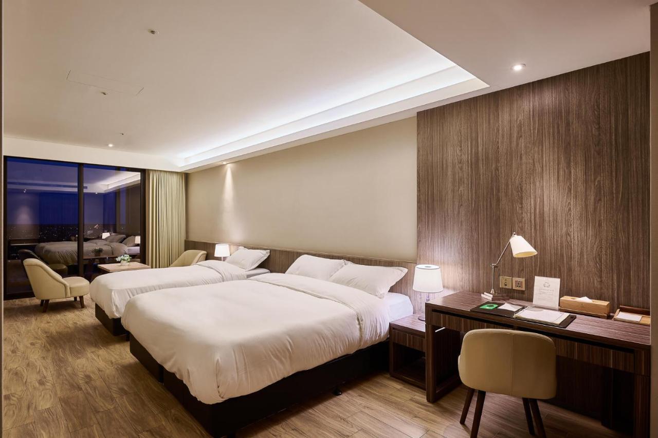 Cuncyue Hot Spring Resort Лодун Экстерьер фото Deluxe Room