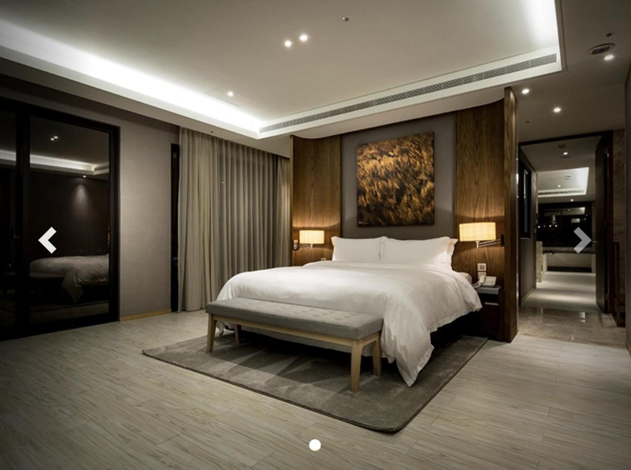 Cuncyue Hot Spring Resort Лодун Номер фото A bedroom at the Ritz-Carlton, Maldives