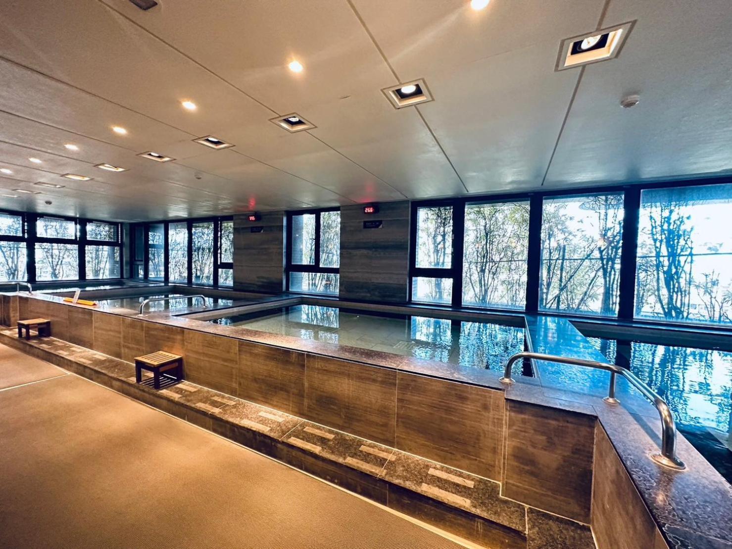 Cuncyue Hot Spring Resort Лодун Экстерьер фото A modern onsen in Tokyo