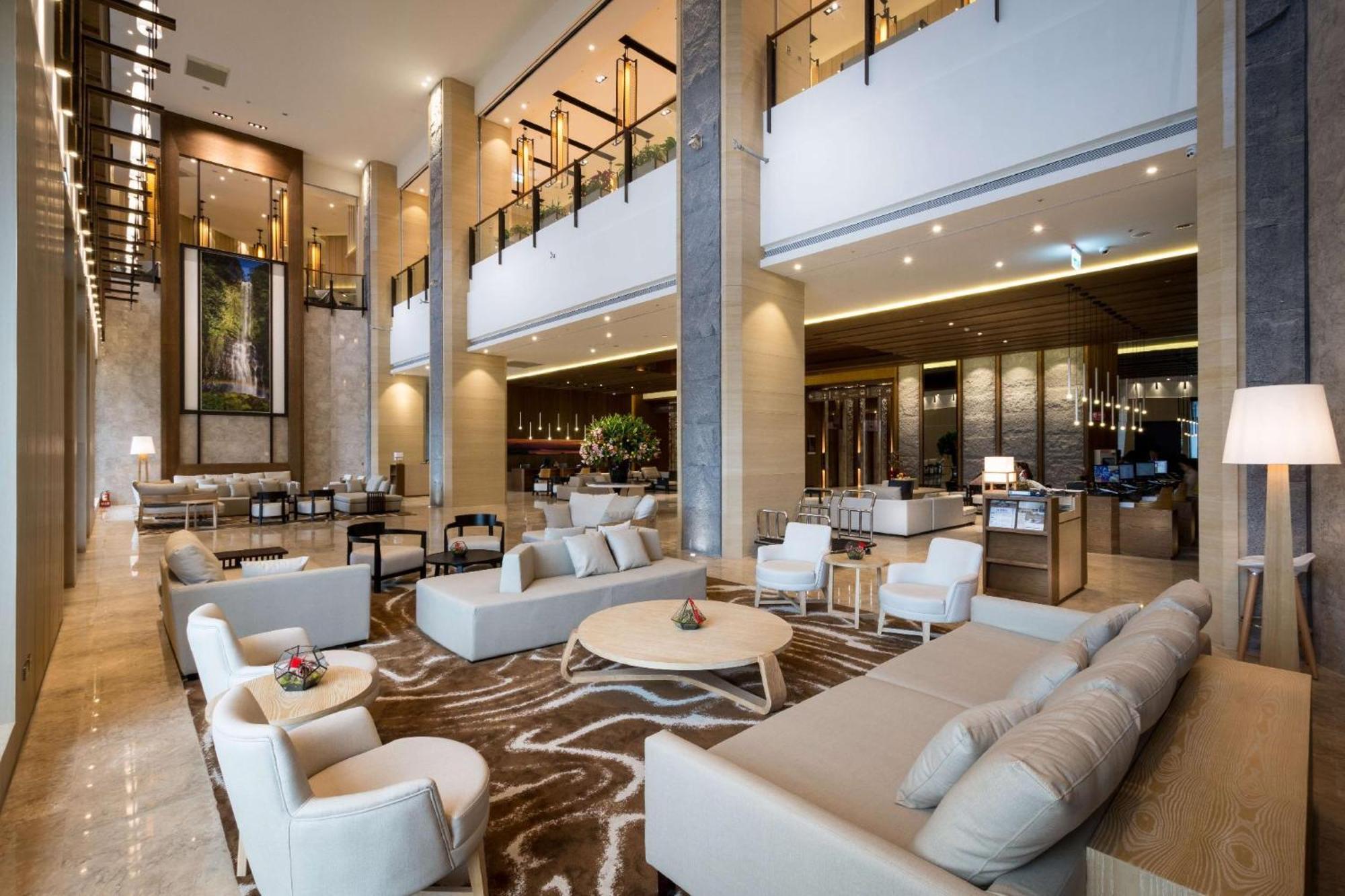 Cuncyue Hot Spring Resort Лодун Экстерьер фото The lobby of the hotel