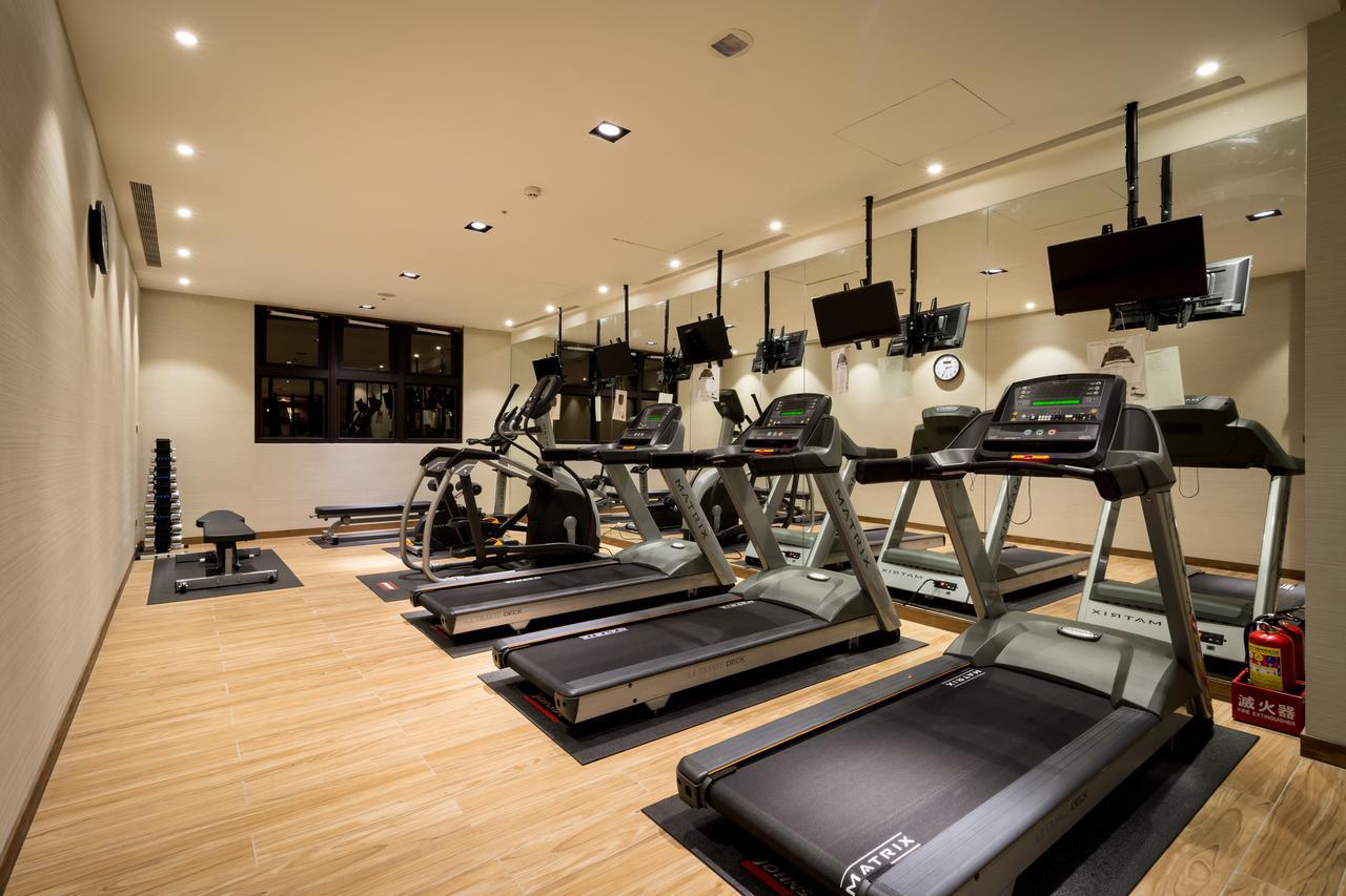 Cuncyue Hot Spring Resort Лодун Экстерьер фото A gym in a hotel